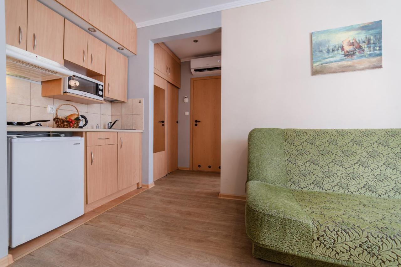 Pokoje Goscinne Konik Morski Debki Bagian luar foto
